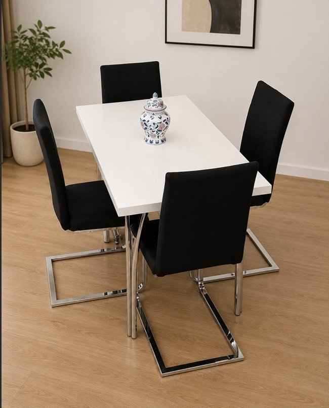 Mesa Base Italiana 1.50 + 4 Sillas 1250 c/costura
