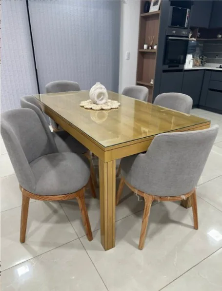 Mesa Loira 1.80 + 6 sillas Gardenia